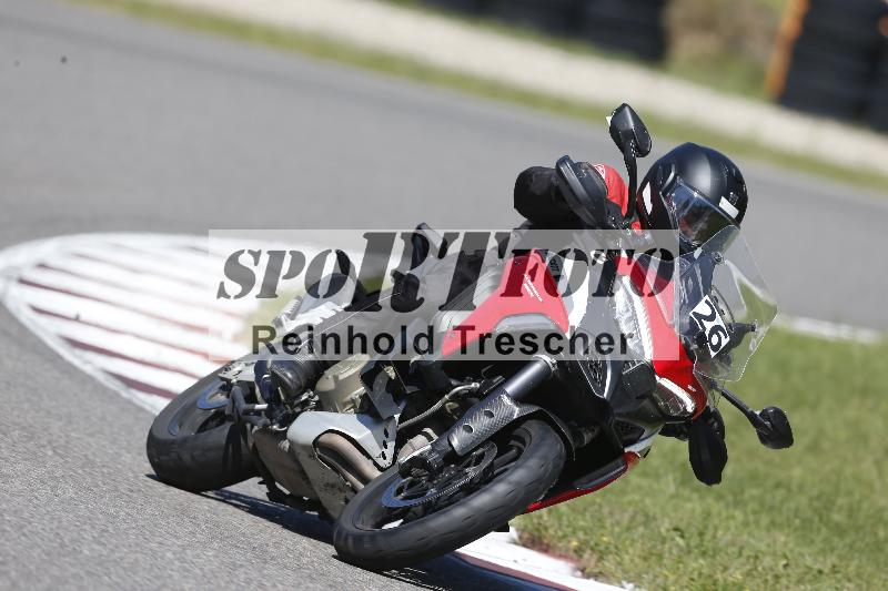 Archiv-2025/48 25.08.2025 Cornu Master School ADR/blau-bleu/26